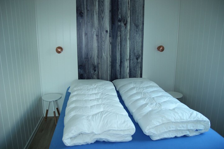 Room 2 of 12