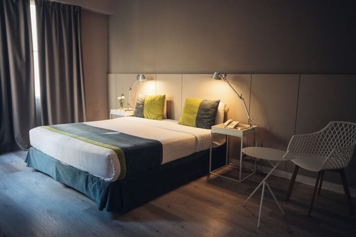 Room 38 of 73