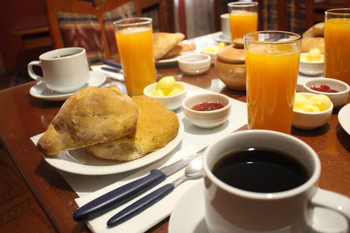 Breakfast/Coffee Service 39 of 60