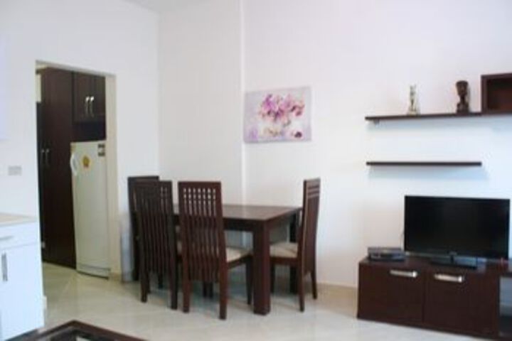 Room 15 of 34