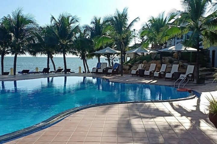 Photo of Pacific Beach Resort