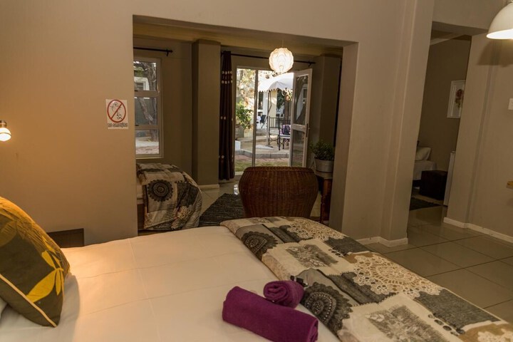 Room 6 of 49