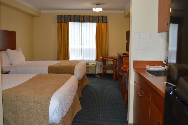Room 13 of 40