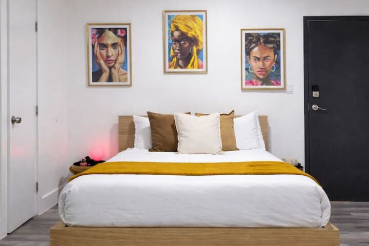 Room 8 of 29