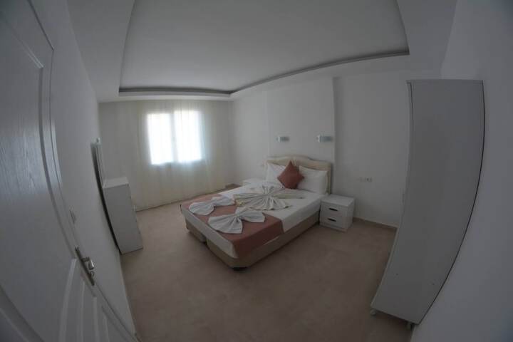 Room 5 of 24