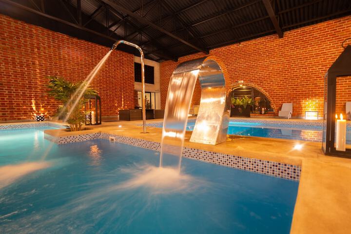 Pool 28 of 62