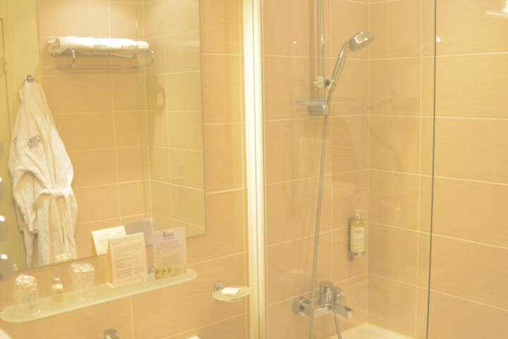Bath Interior