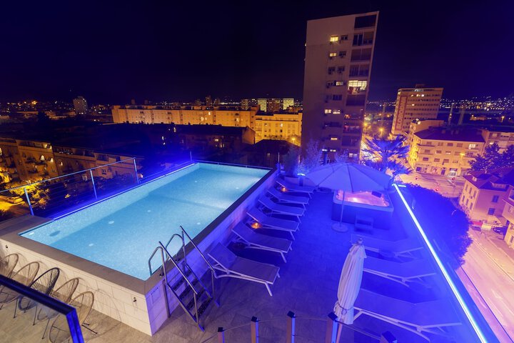 Hotel 73 of 82