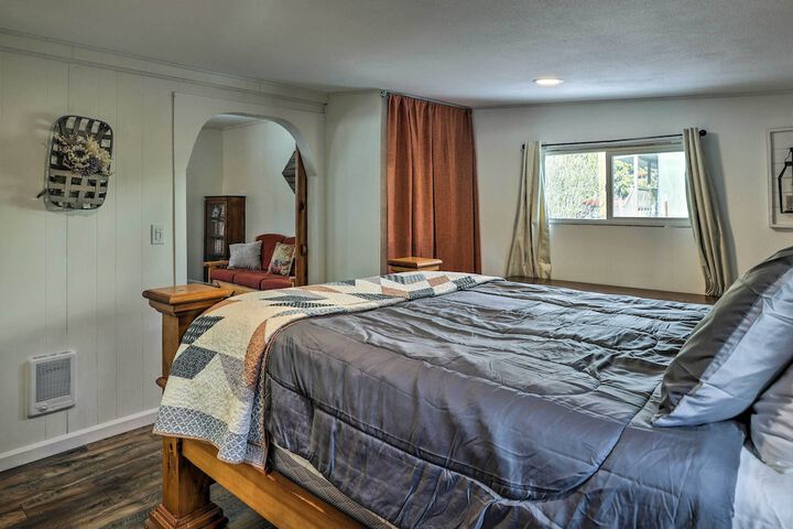 Private La Pine Cabin Rental: 30 Mi to Bend!