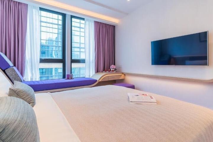 Room 18 of 39