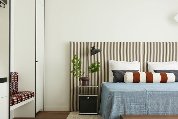 Room 12 of 40