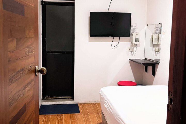 Room 67 of 90
