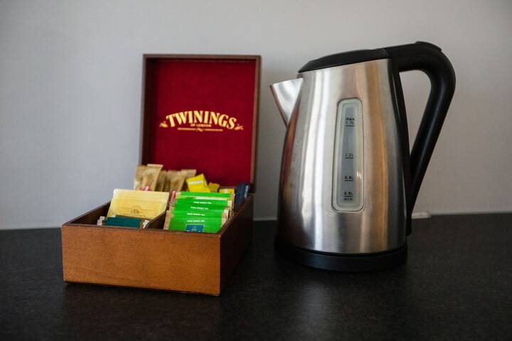 Breakfast/Coffee Service 24 of 37