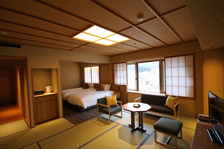 Room 18 of 75