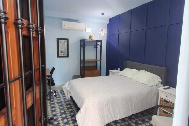 Room 17 of 24
