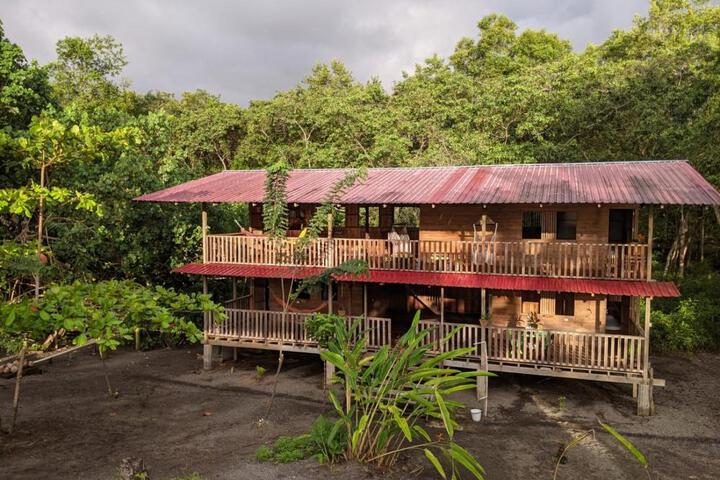 Paraiso Escondido