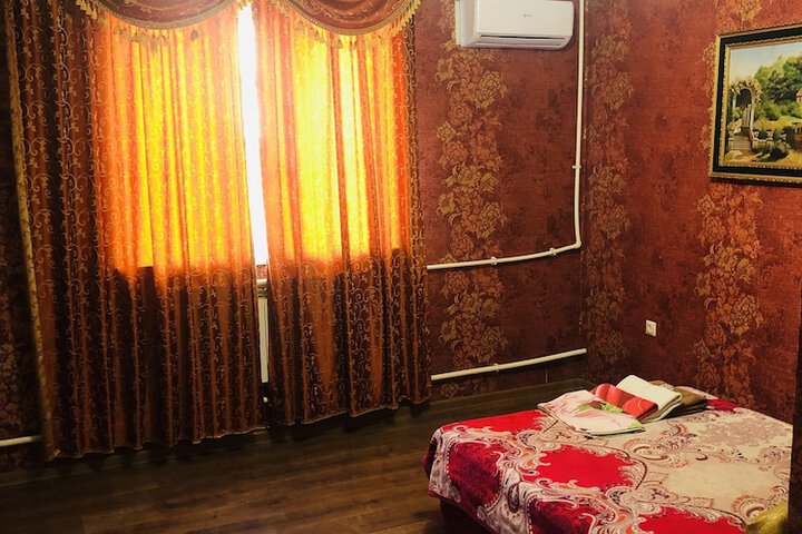 Room 11 of 23