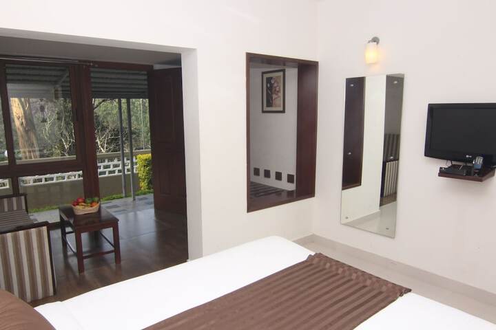 Room 5 of 41