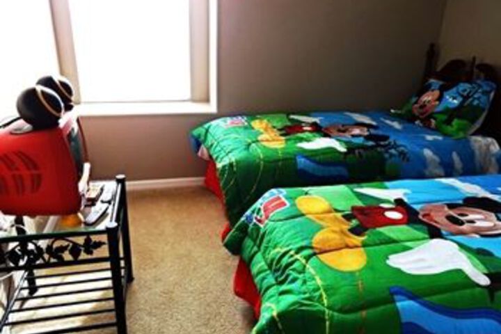 Room 11 of 43