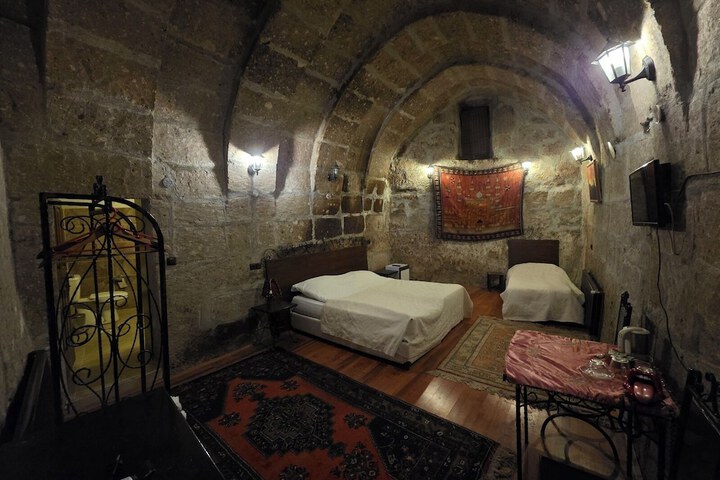 Room 311 of 578