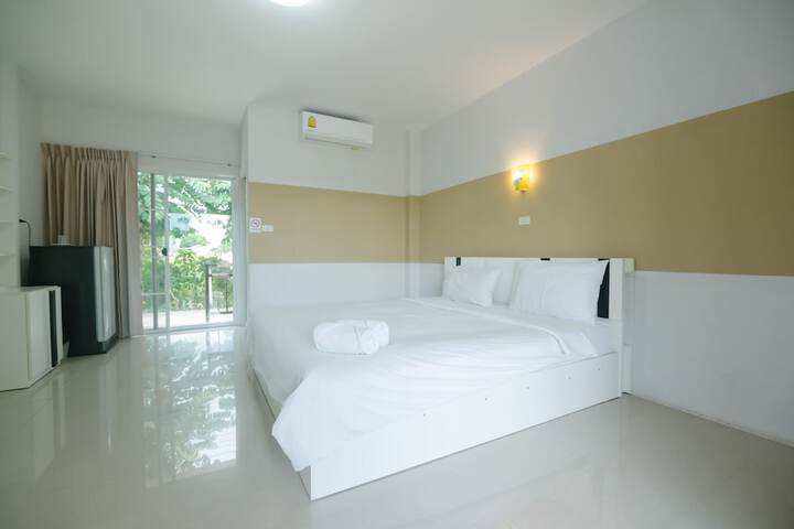 Room 47 of 104