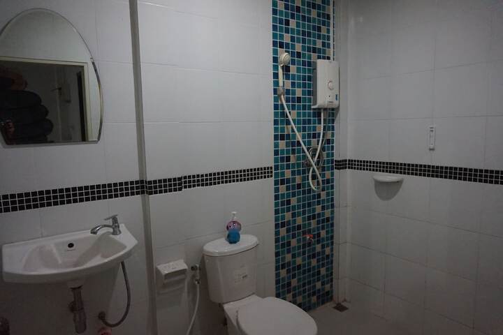 Room 17 of 19