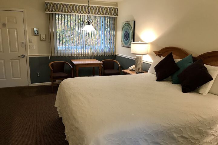Room 4 of 31