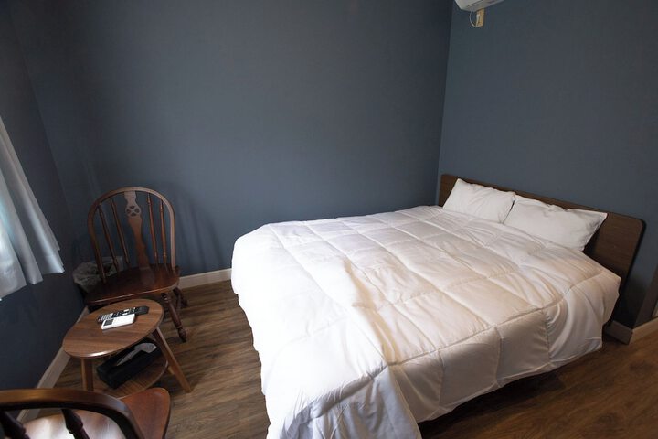 Room 10 of 40