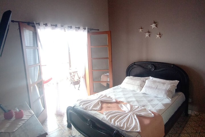 Room 28 of 45