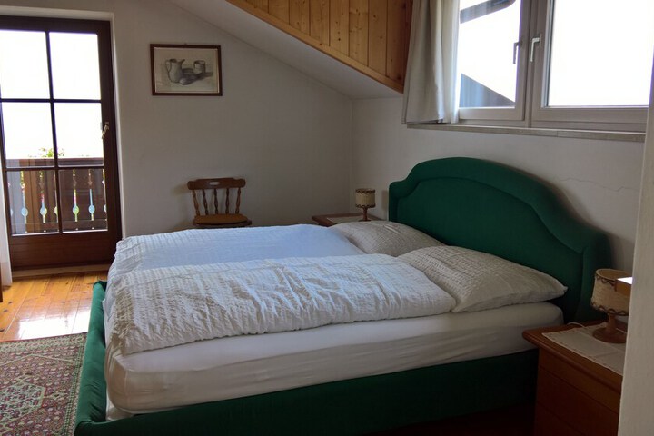 Room 4 of 22