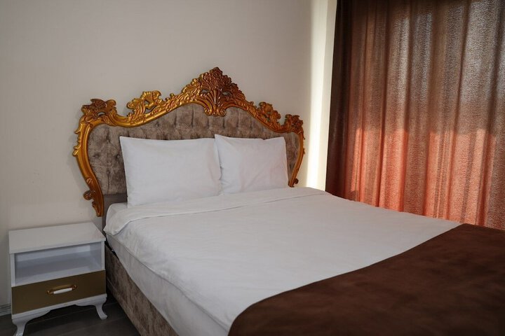 Room 87 of 136