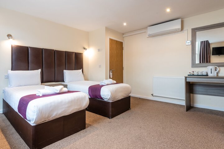 Room 14 of 49