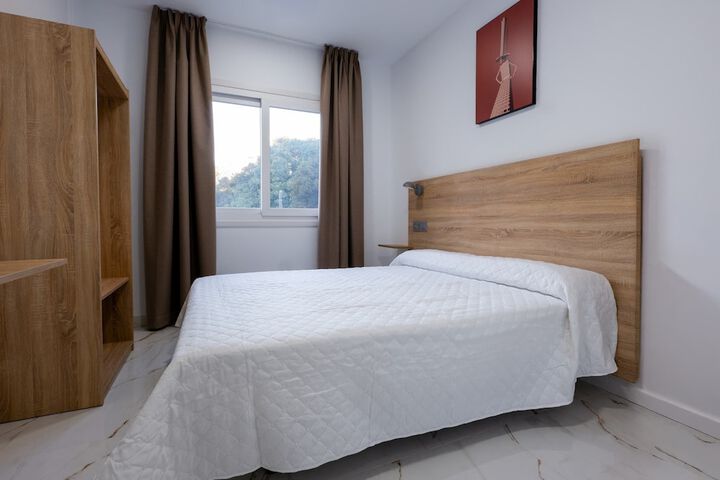 Room 5 of 26
