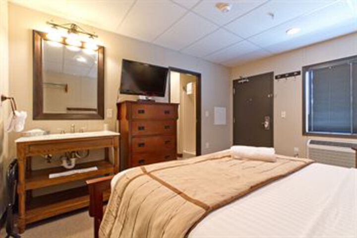 Room 8 of 45