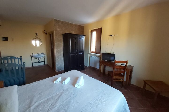 Room 16 of 44