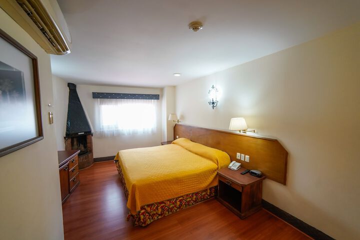 Room 17 of 47