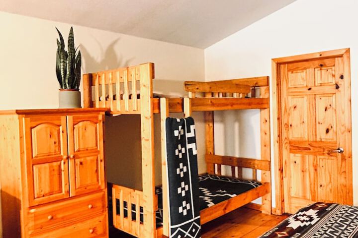 Room 2 of 53