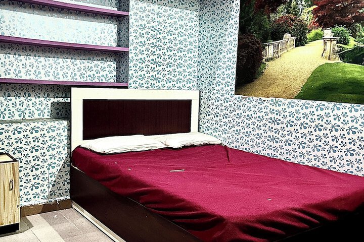 Room 21 of 66