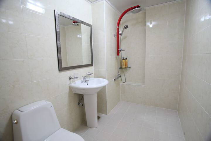 Room 12 of 14