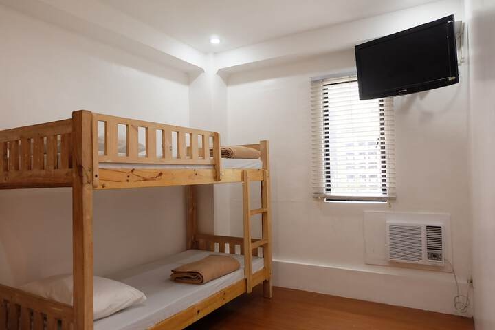 Room 68 of 89