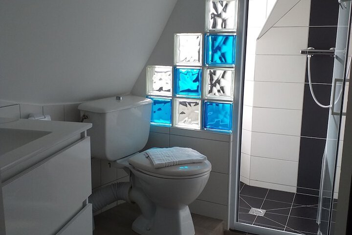 Room 34 of 52