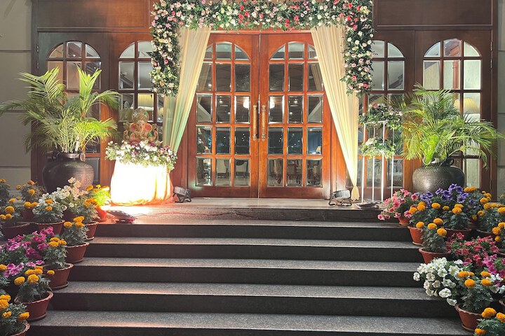 Ballroom/Hall 149 of 164