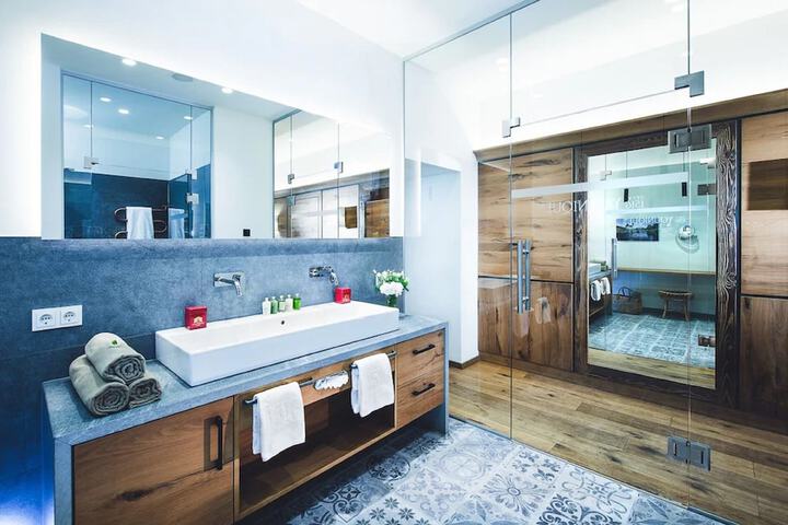 Bath Interior