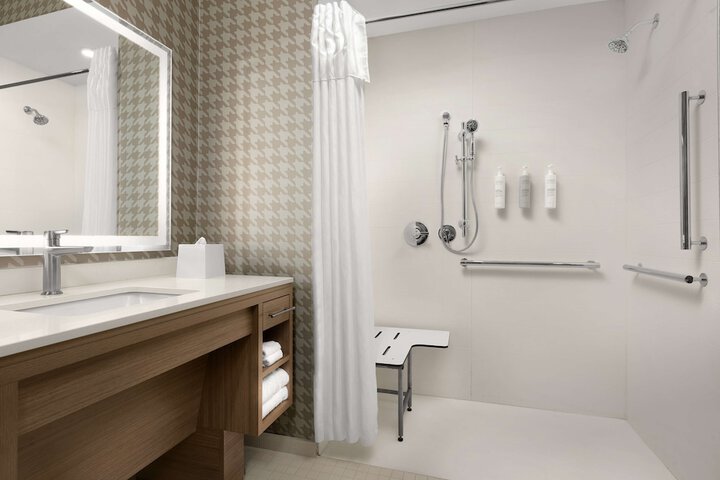 Bathroom shower
