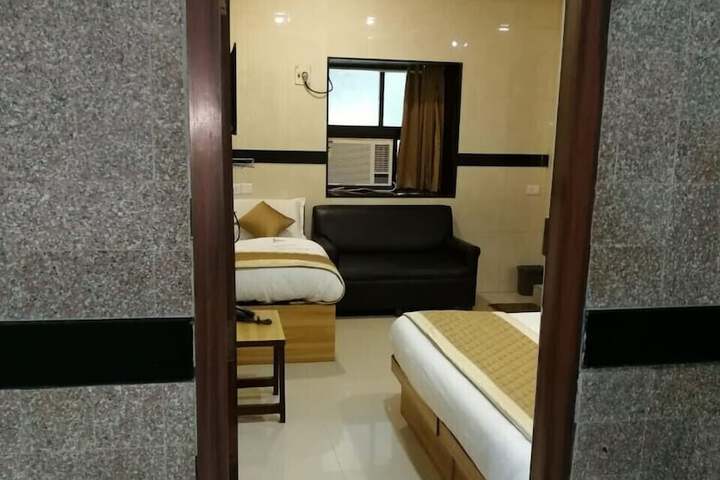 Room 41 of 46