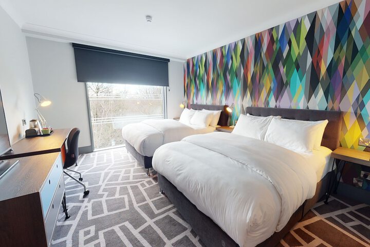 Room 7 of 35
