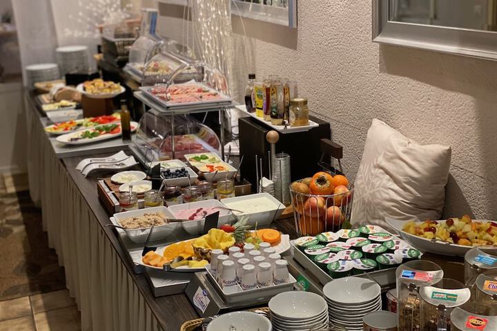 Breakfast buffet