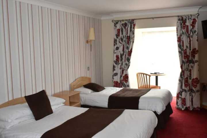 Room 14 of 38
