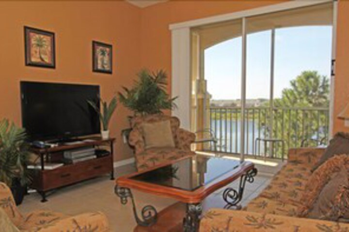 3 Bedroom 2 Bath Condo in Sought After Windsor Hills Resort