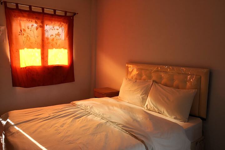 Room 3 of 27